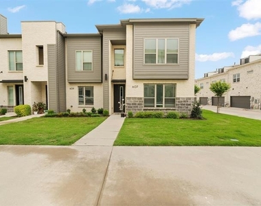 607 Arapaho Drive - Photo Thumbnail 1