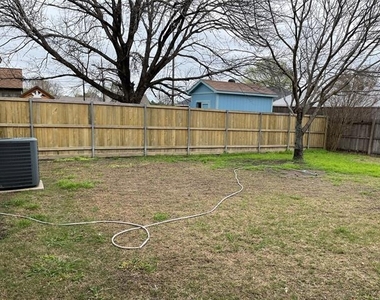 1402 Sheppard Lane - Photo Thumbnail 24