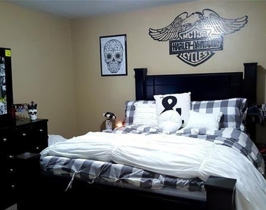 4423 Chapman Street - Photo Thumbnail 8