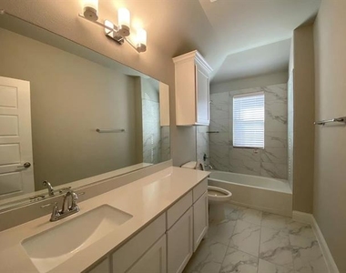 13034 Scissortail Drive - Photo Thumbnail 26
