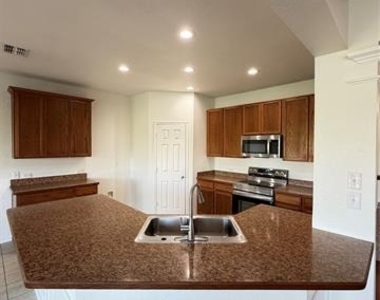 9004 Brook Hill Lane - Photo Thumbnail 6