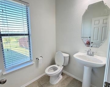 9004 Brook Hill Lane - Photo Thumbnail 11