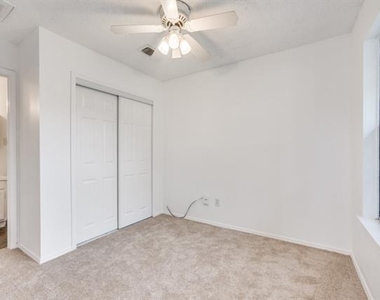 6501 Topaz Drive - Photo Thumbnail 8