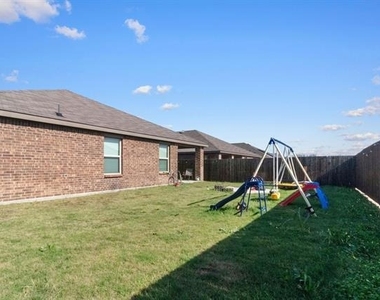 2928 Roper Street - Photo Thumbnail 25