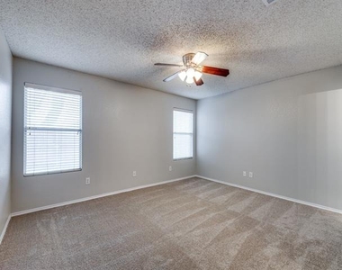 632 Condor Trail - Photo Thumbnail 10