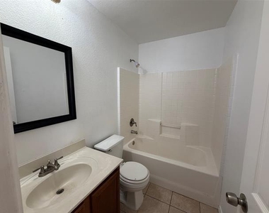 8118 Tanner Avenue - Photo Thumbnail 9
