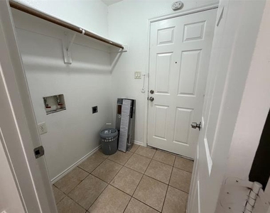 8118 Tanner Avenue - Photo Thumbnail 10