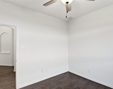 1517 Habersham Street - Photo Thumbnail 12