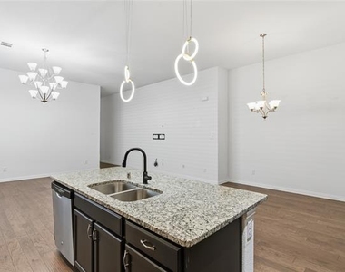 1517 Habersham Street - Photo Thumbnail 16