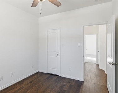 1517 Habersham Street - Photo Thumbnail 6