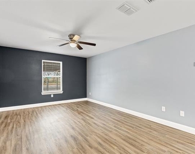 8092 County Road  604 - Photo Thumbnail 10