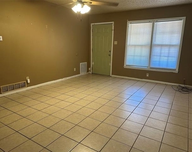 3296 Sandefer Street - Photo Thumbnail 2