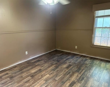 3296 Sandefer Street - Photo Thumbnail 10
