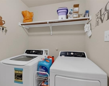 1409 Slate Street - Photo Thumbnail 30