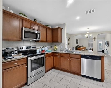 1409 Slate Street - Photo Thumbnail 10