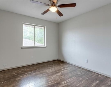3005 David Drive - Photo Thumbnail 27