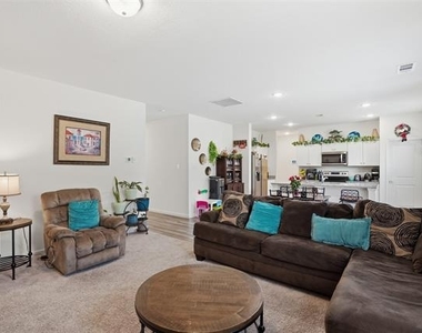 2636 Sagebrush Drive - Photo Thumbnail 14