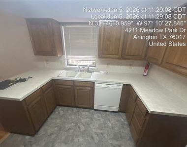 4211 Meadow Park Drive - Photo Thumbnail 4