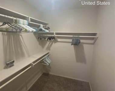 4211 Meadow Park Drive - Photo Thumbnail 12