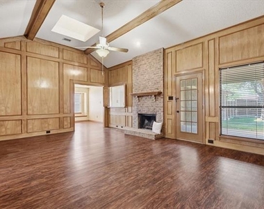 1774 Clydesdale Drive - Photo Thumbnail 8