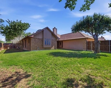 1774 Clydesdale Drive - Photo Thumbnail 30