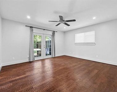3945 Clubway Lane - Photo Thumbnail 17