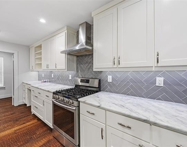 3945 Clubway Lane - Photo Thumbnail 10