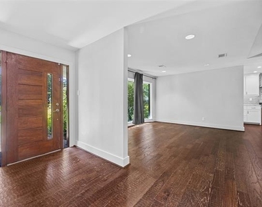3945 Clubway Lane - Photo Thumbnail 1