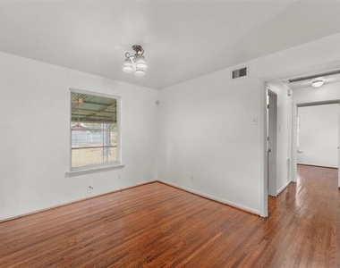 3123 San Lucas Avenue - Photo Thumbnail 9