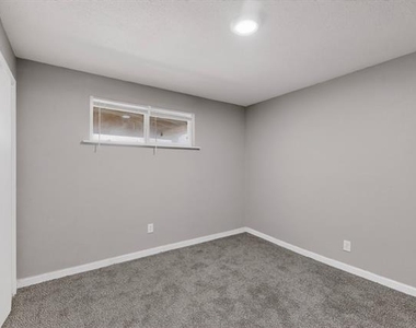 1305-a Nw 14th Street - Photo Thumbnail 26
