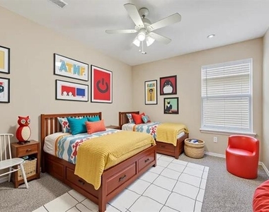 6233 Balcony Lane - Photo Thumbnail 22