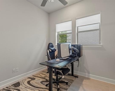 5608 Stewarts Creek Court - Photo Thumbnail 22