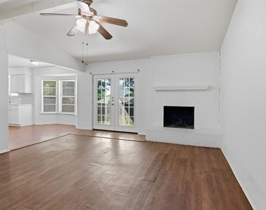 6413 Melinda Court - Photo Thumbnail 6