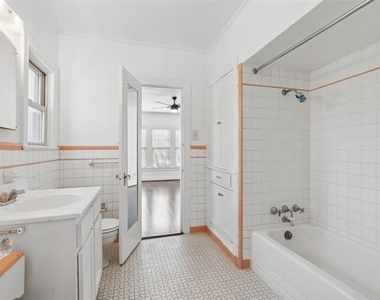 6132 Victor Street - Photo Thumbnail 18