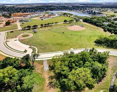 12112 Steeplechase Drive - Photo Thumbnail 28
