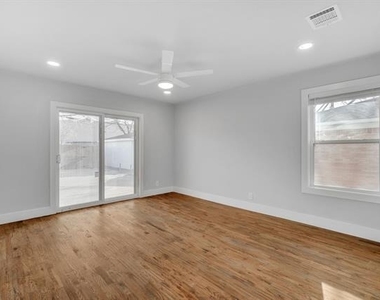 6449 Lontos Drive - Photo Thumbnail 10