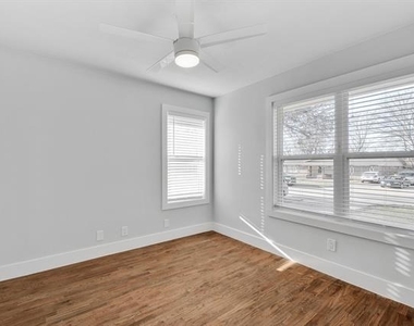 6449 Lontos Drive - Photo Thumbnail 12