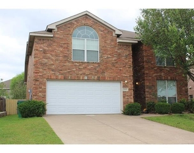 2425 Collier Drive - Photo Thumbnail 1