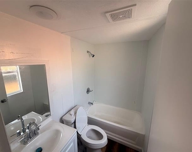 541 Simmons Way - Photo Thumbnail 8