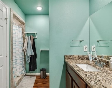 3509 Spencer Street - Photo Thumbnail 12