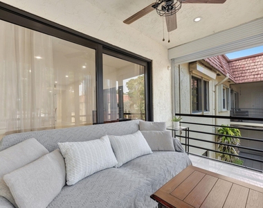 138 S Cypress Road - Photo Thumbnail 20