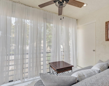 138 S Cypress Road - Photo Thumbnail 19