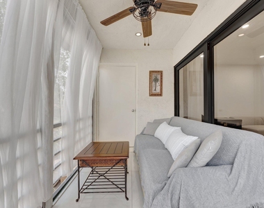 138 S Cypress Road - Photo Thumbnail 21