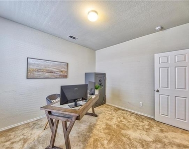 2344 Bermont Red Lane - Photo Thumbnail 17