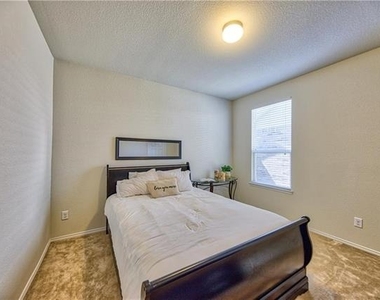2344 Bermont Red Lane - Photo Thumbnail 22