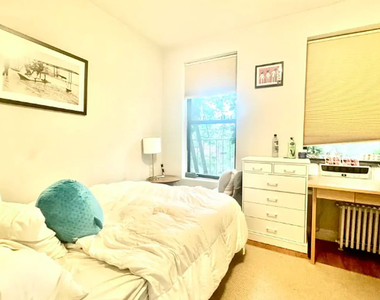 30 St Marks Place - Photo Thumbnail 1