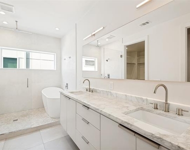 4719 Belmont Avenue - Photo Thumbnail 10