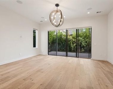 4719 Belmont Avenue - Photo Thumbnail 8