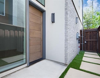 4719 Belmont Avenue - Photo Thumbnail 1