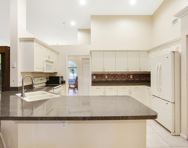 1198 Se Petunia Avenue - Photo Thumbnail 30